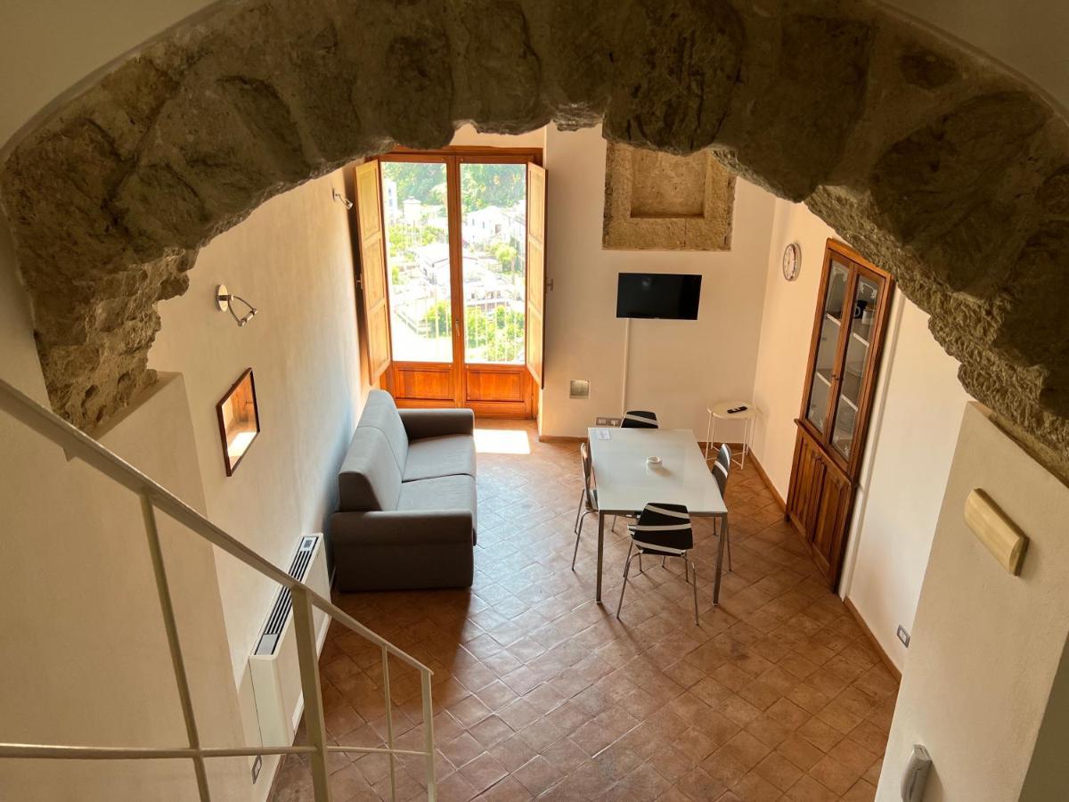 La Rupe Apartments Tropea Buitenkant foto