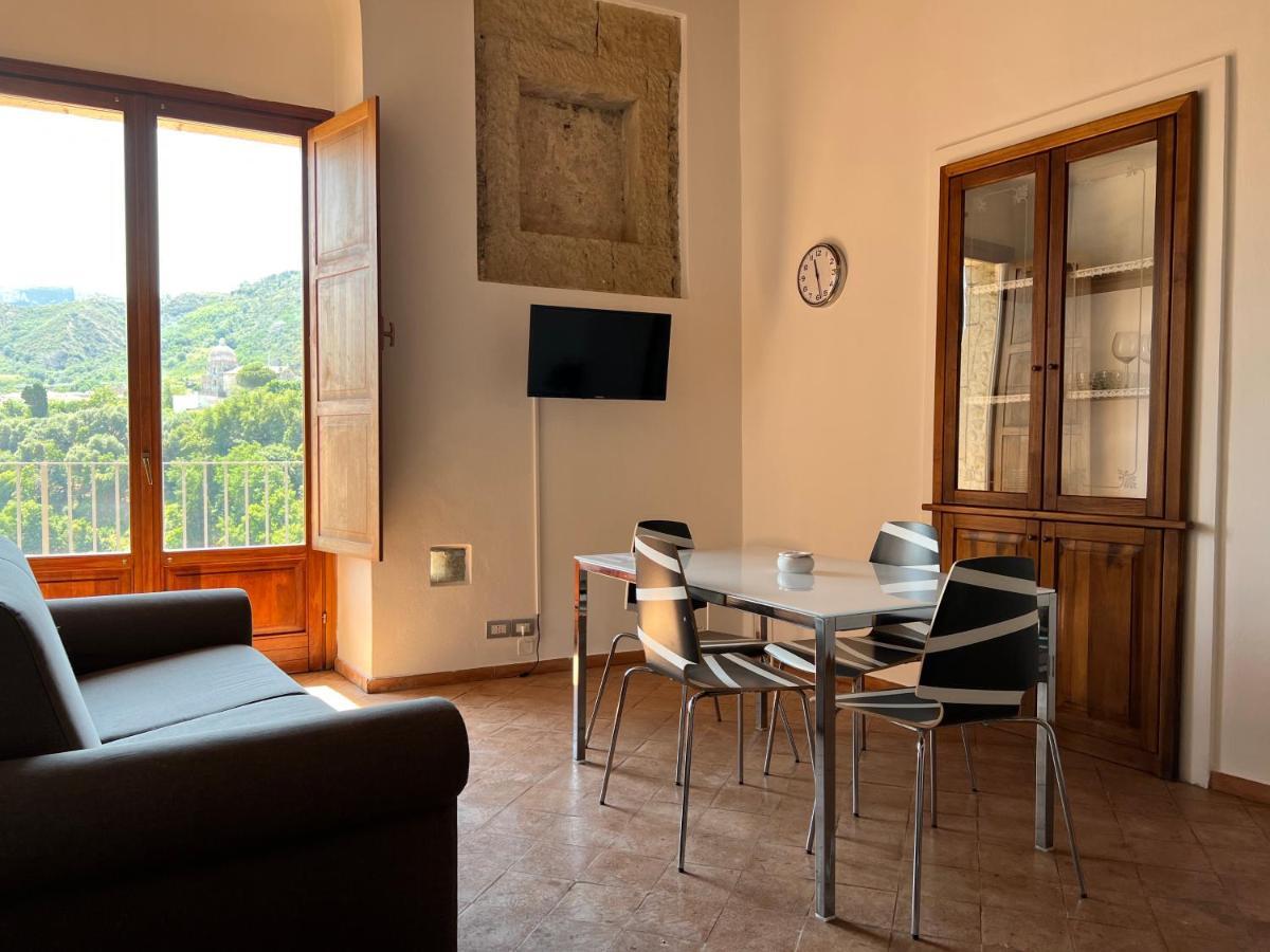 La Rupe Apartments Tropea Buitenkant foto